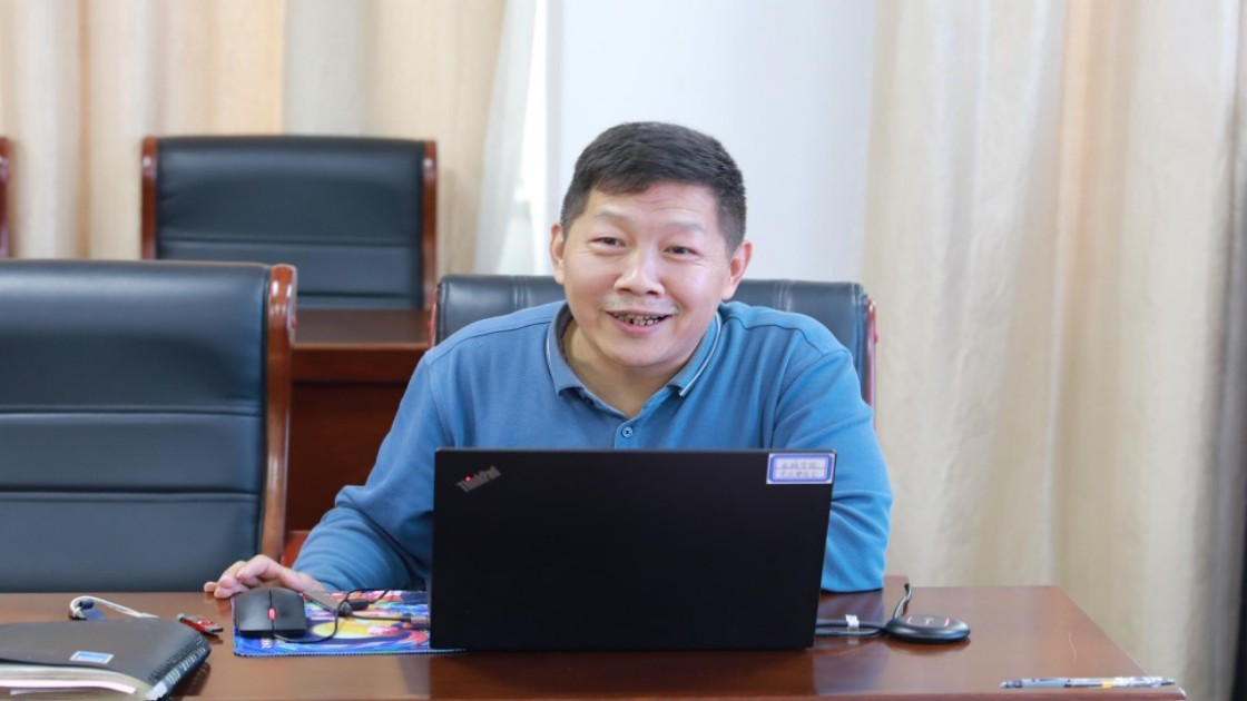 1729772516496173.jpg 1729772516496173.jpg